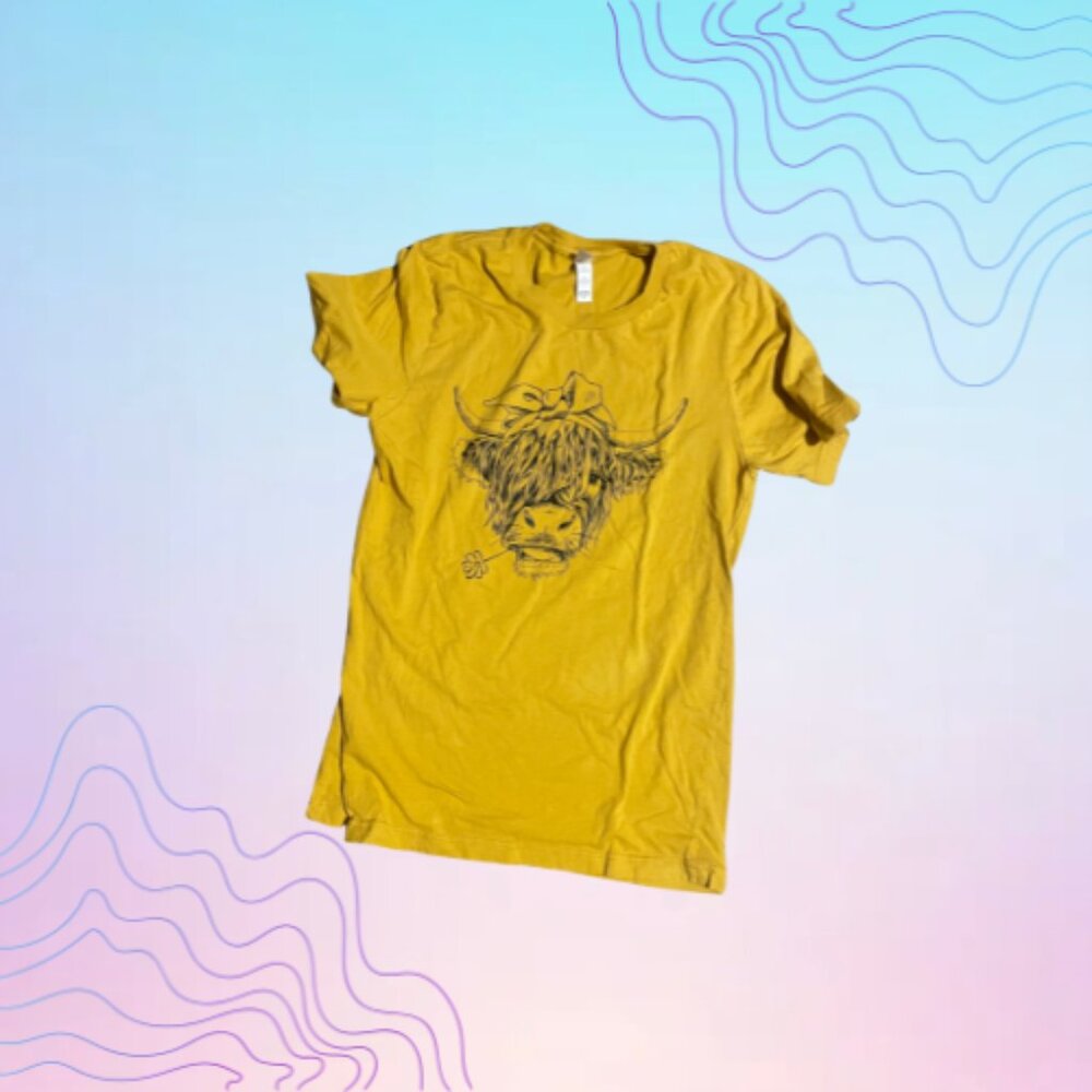 BELLA + CANVAS Women’s Size Medium Mustard Yellow Graphic T-Shirt